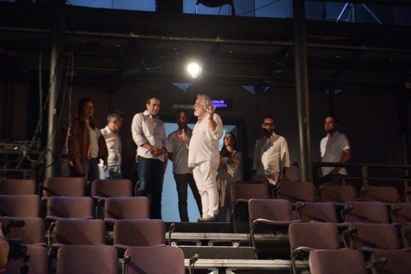 Show De Tom Z Em Comemora o Aos 59 Anos Do Teatro Vila Velha Marca Show De Tom Z Em Comemora o Aos 59 Anos Do Teatro Vila Velha Marca